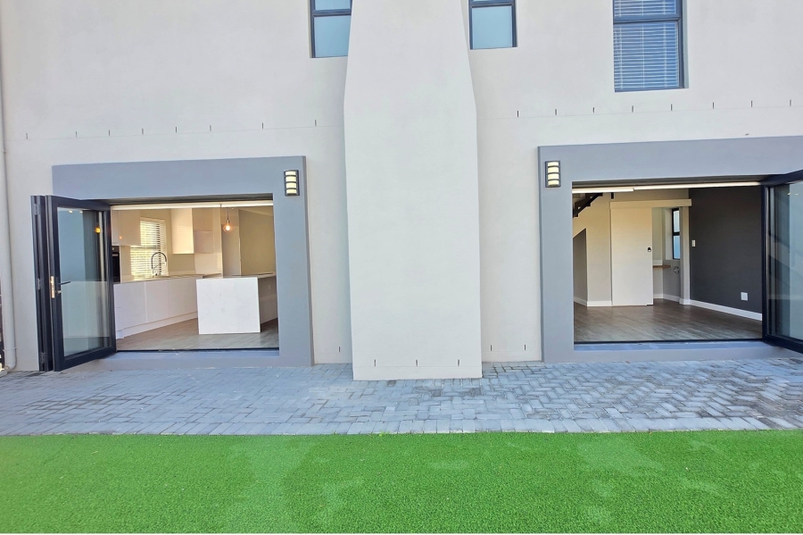 3 Bedroom Property for Sale in Aan de Wijnlanden Western Cape